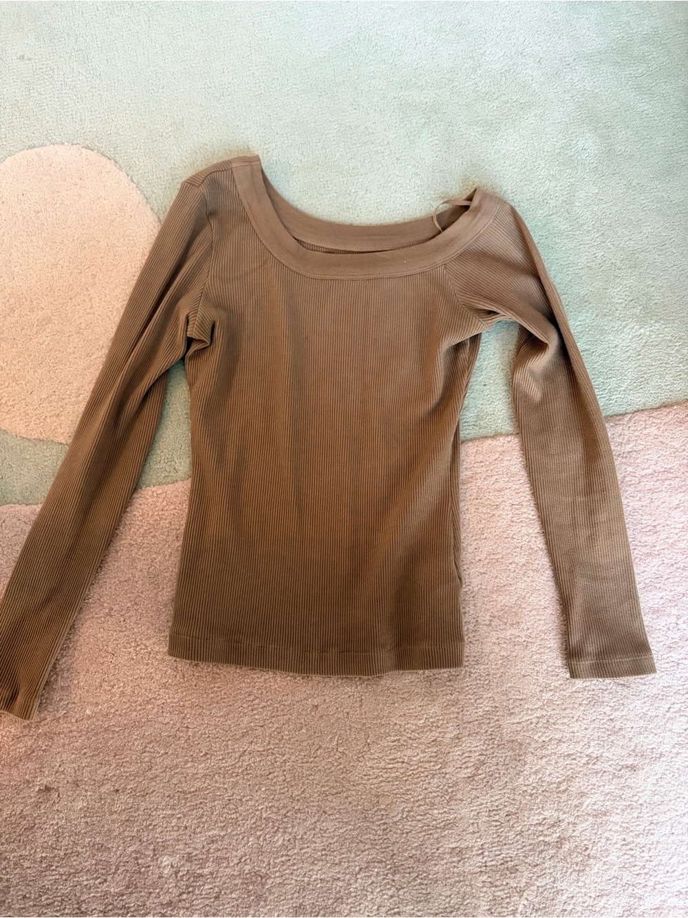 Citizens Of Humanity Ribbed Long-Sleeve Top in Olive